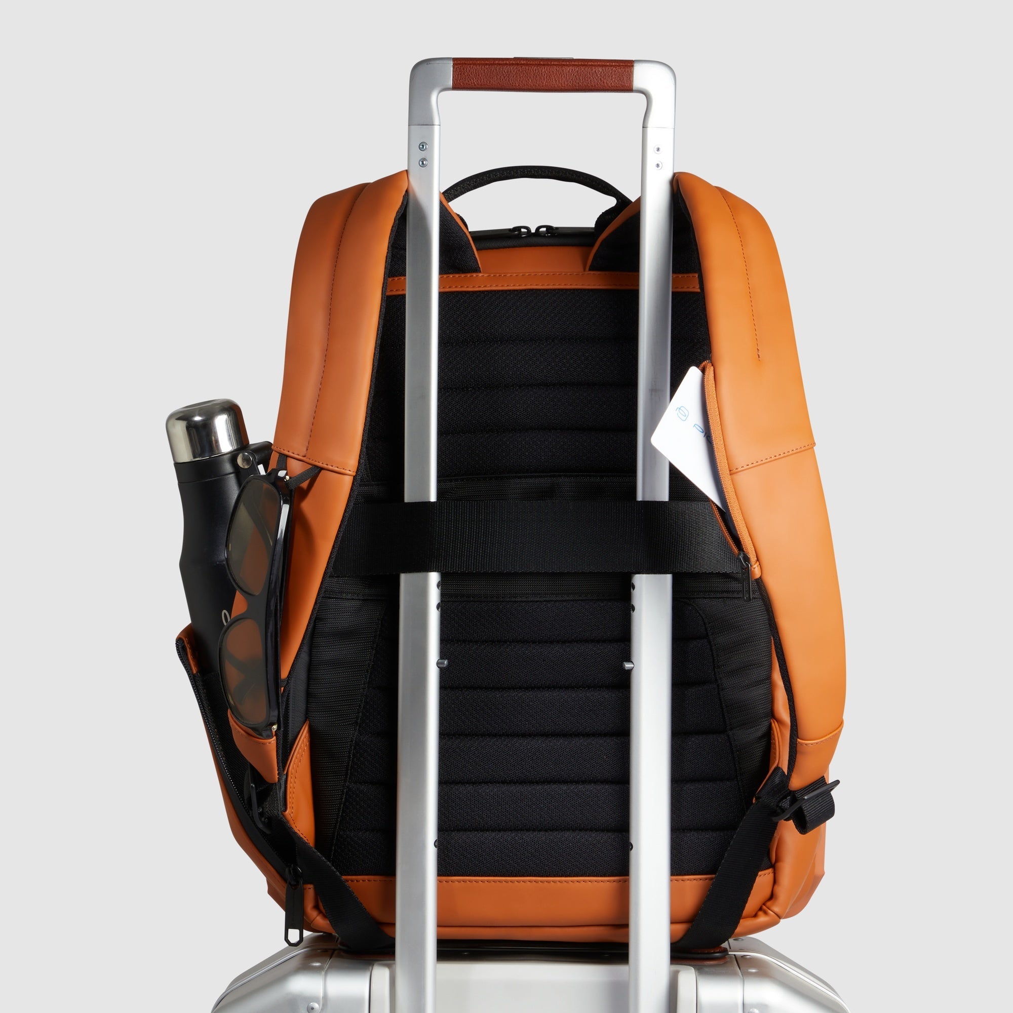 Water resistant computer 14" backpack - 3