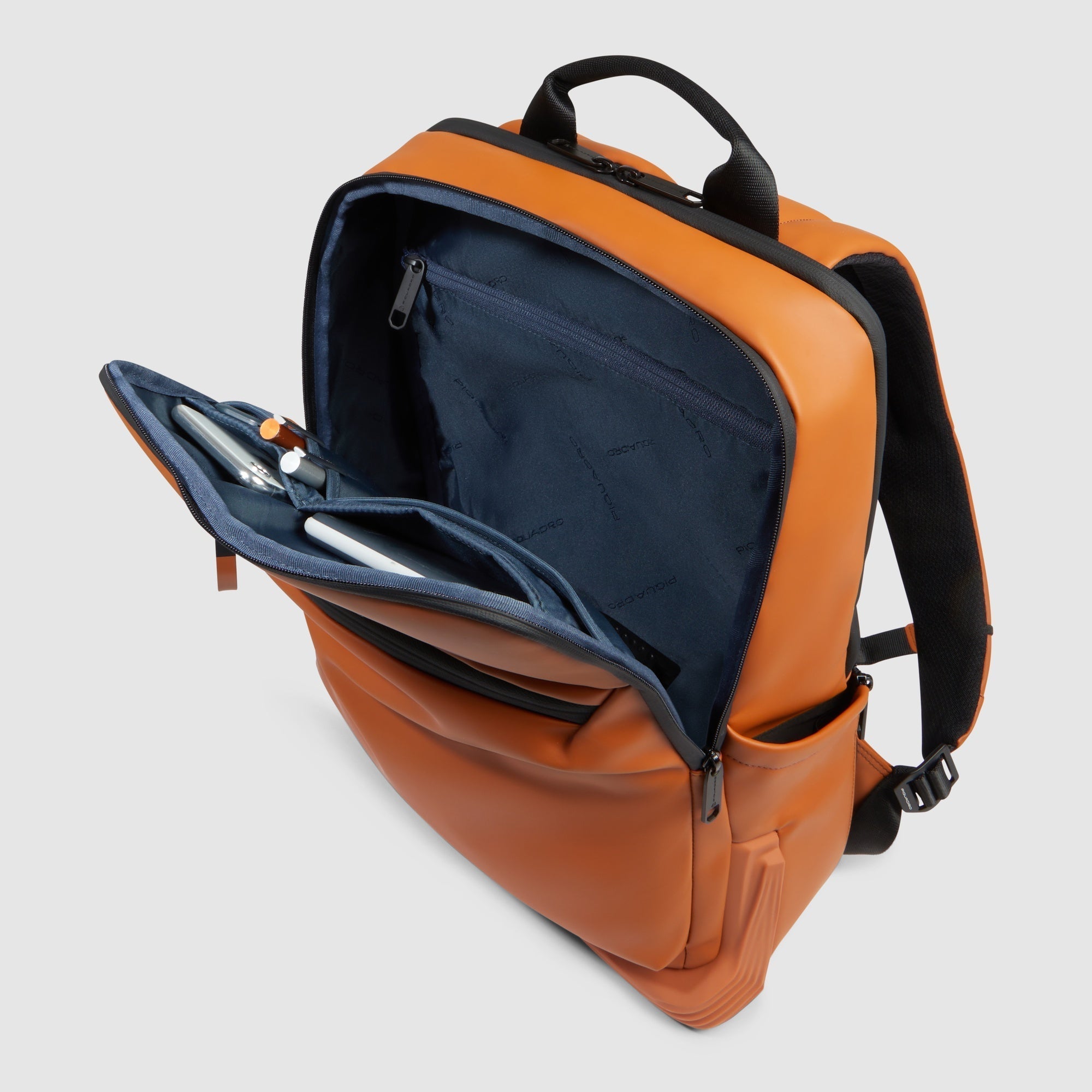 Water resistant computer 15,6" backpack