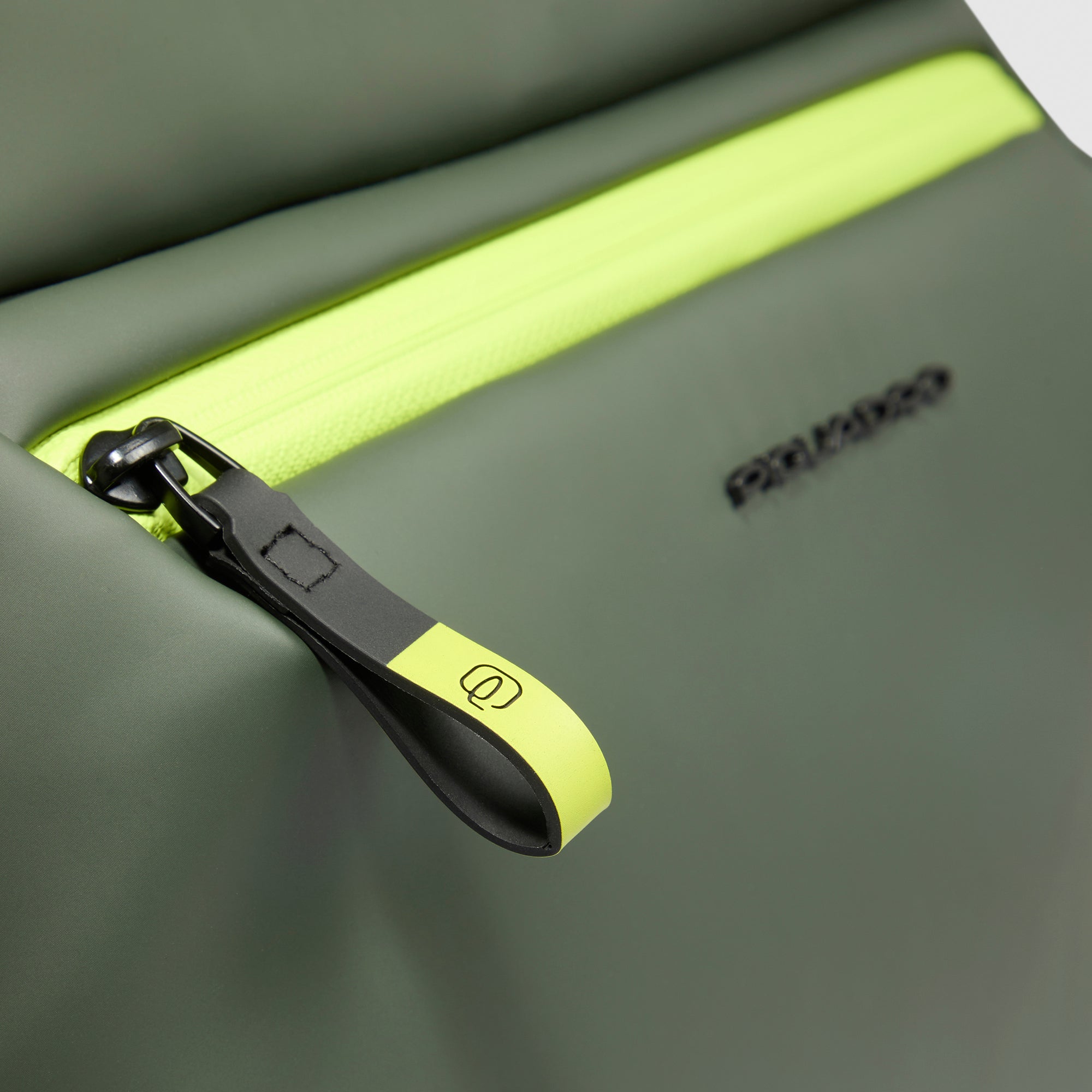 Convertible to backpack water resistant tote bag - 5