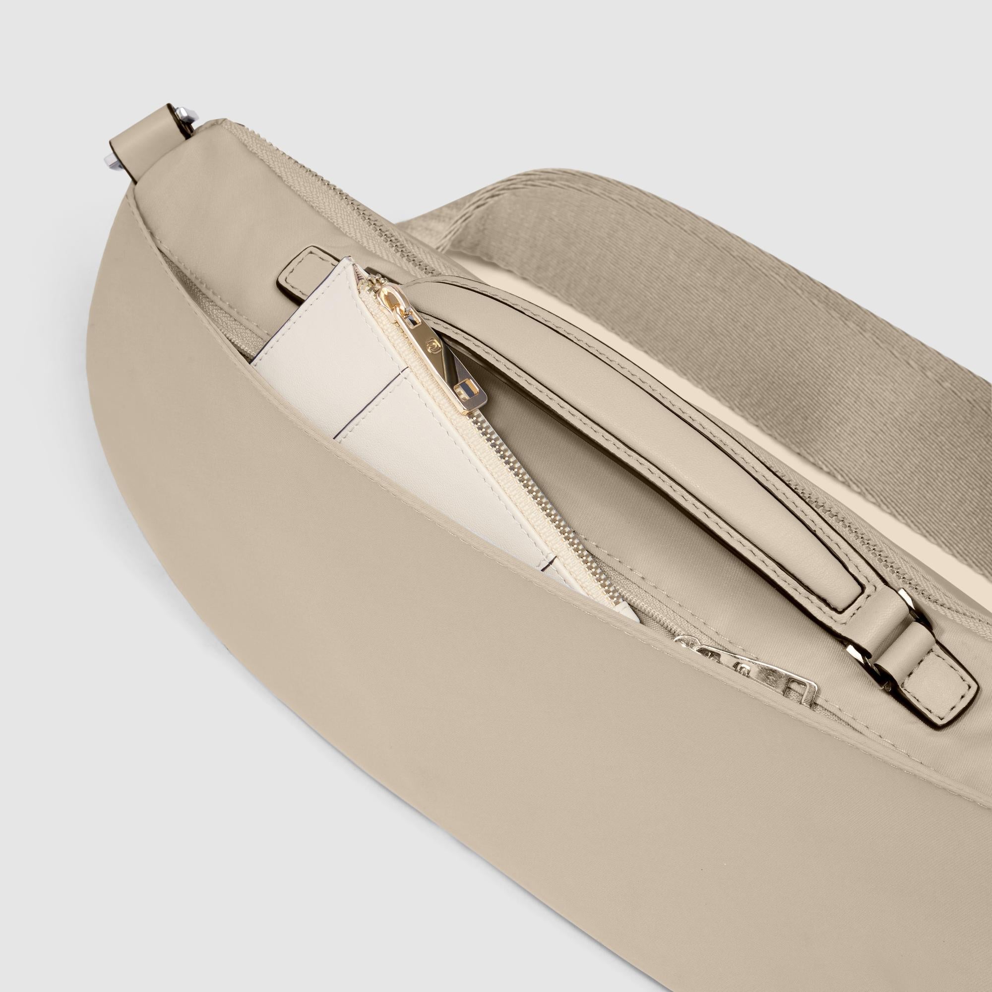 Women's bum bag in recycled fabric and leather - 6