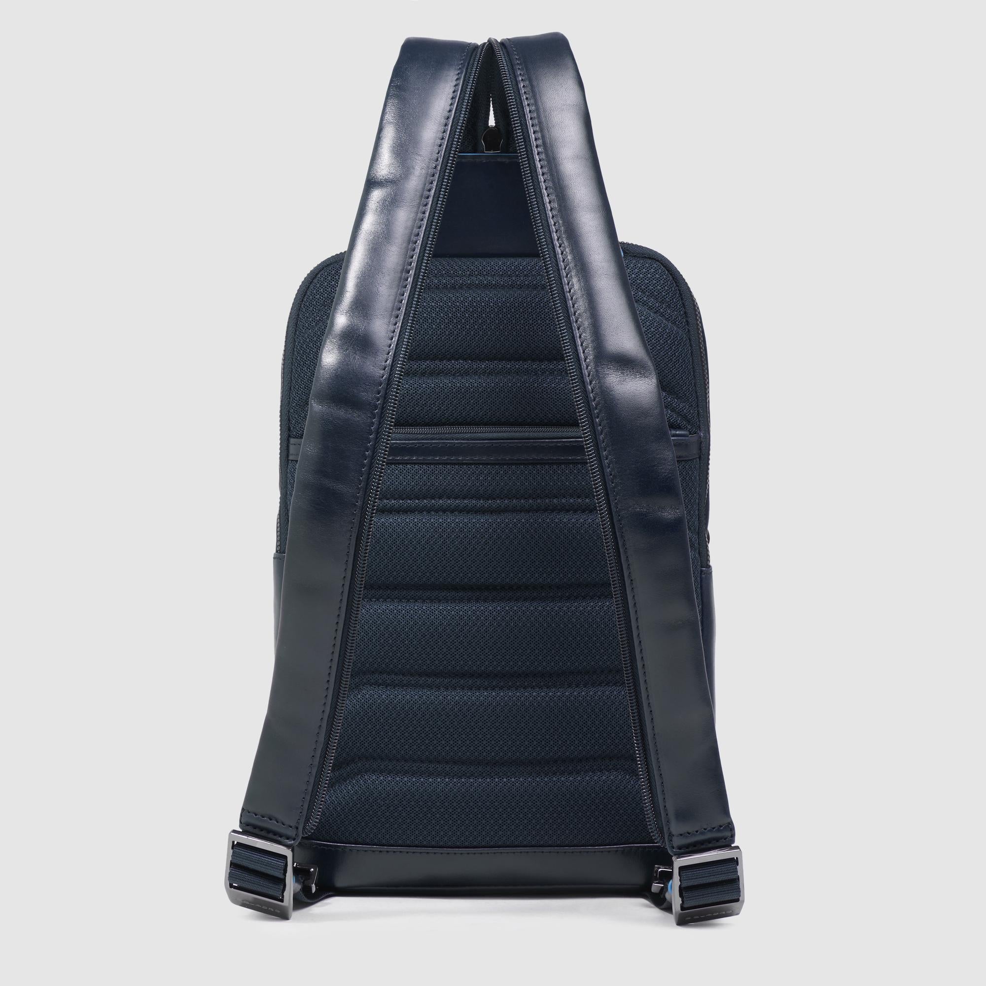 Sac de poitrine homme convertible en sac à dos