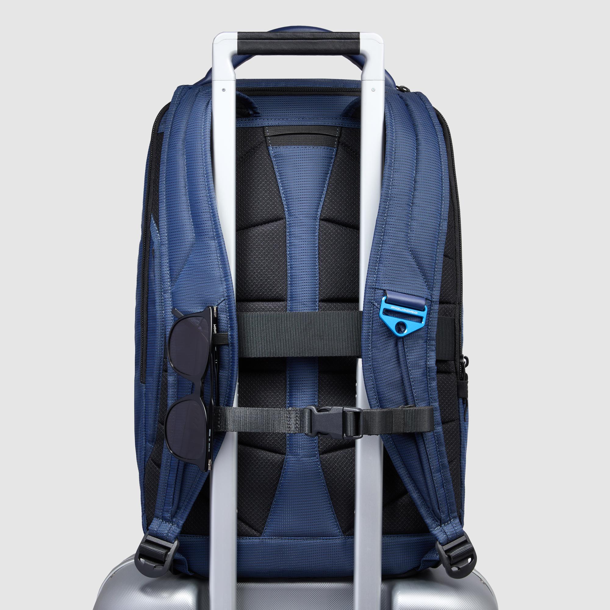 Travel backpack for laptop 15,6" - 3
