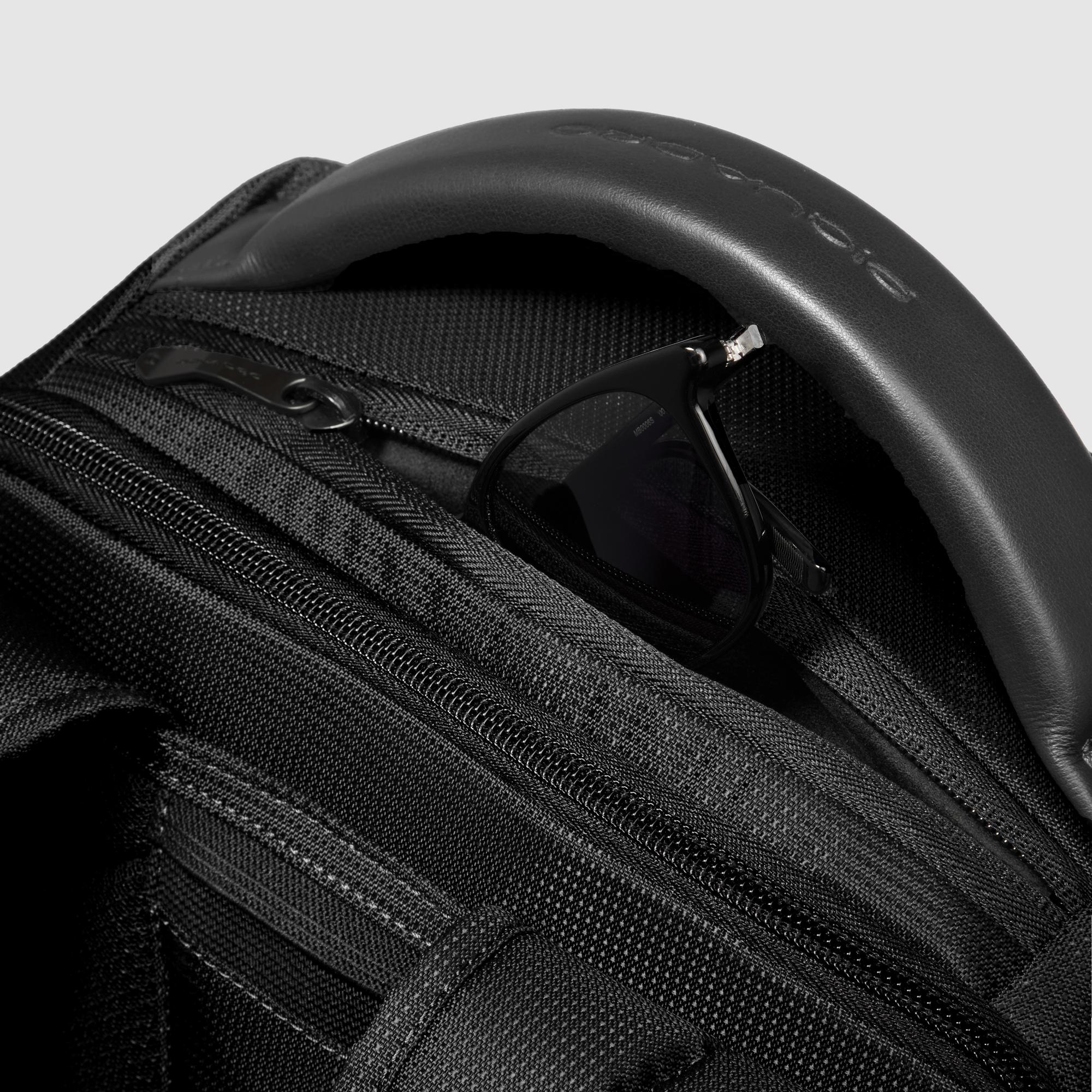 Travel backpack for laptop 15,6"