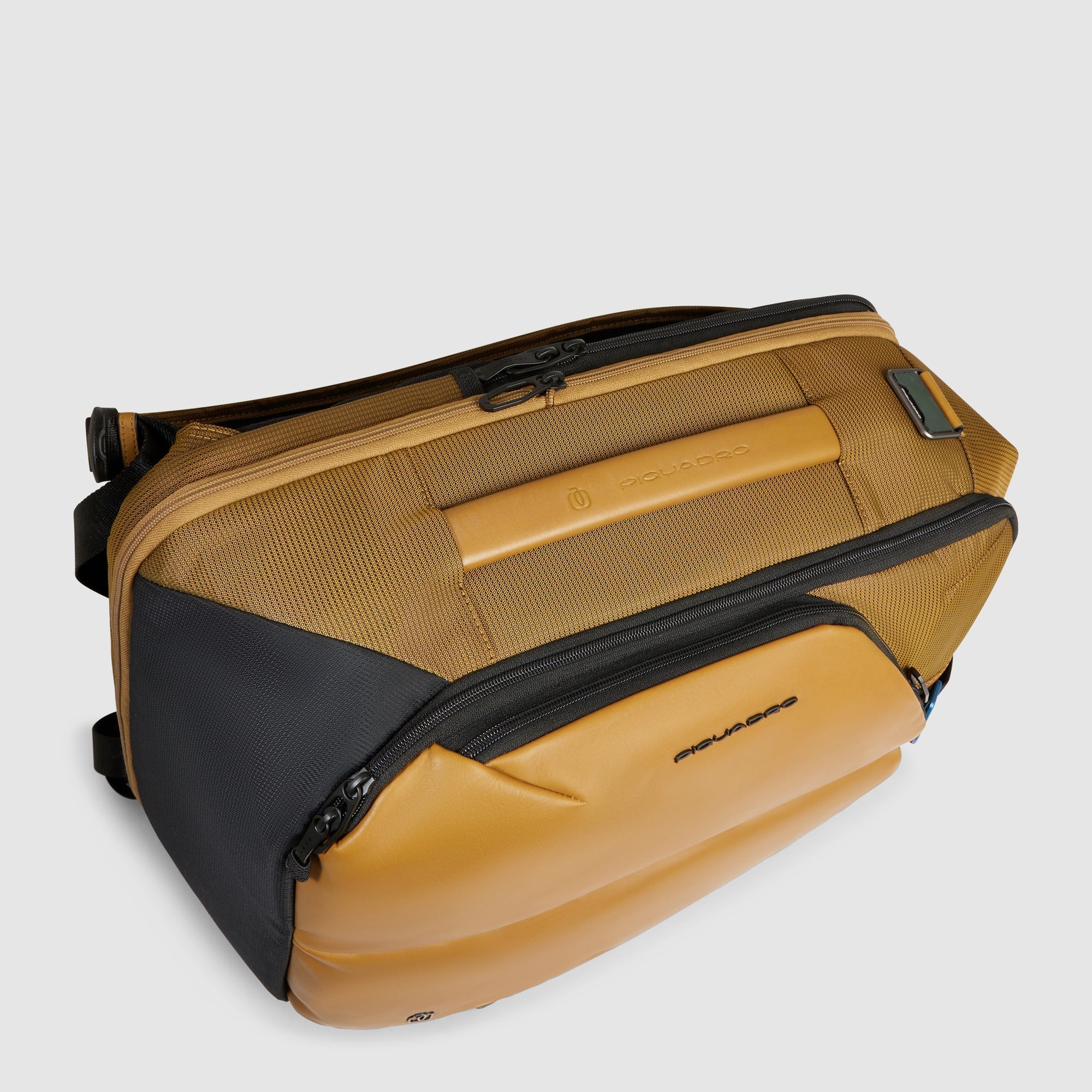 Travel backpack for laptop 17,3"