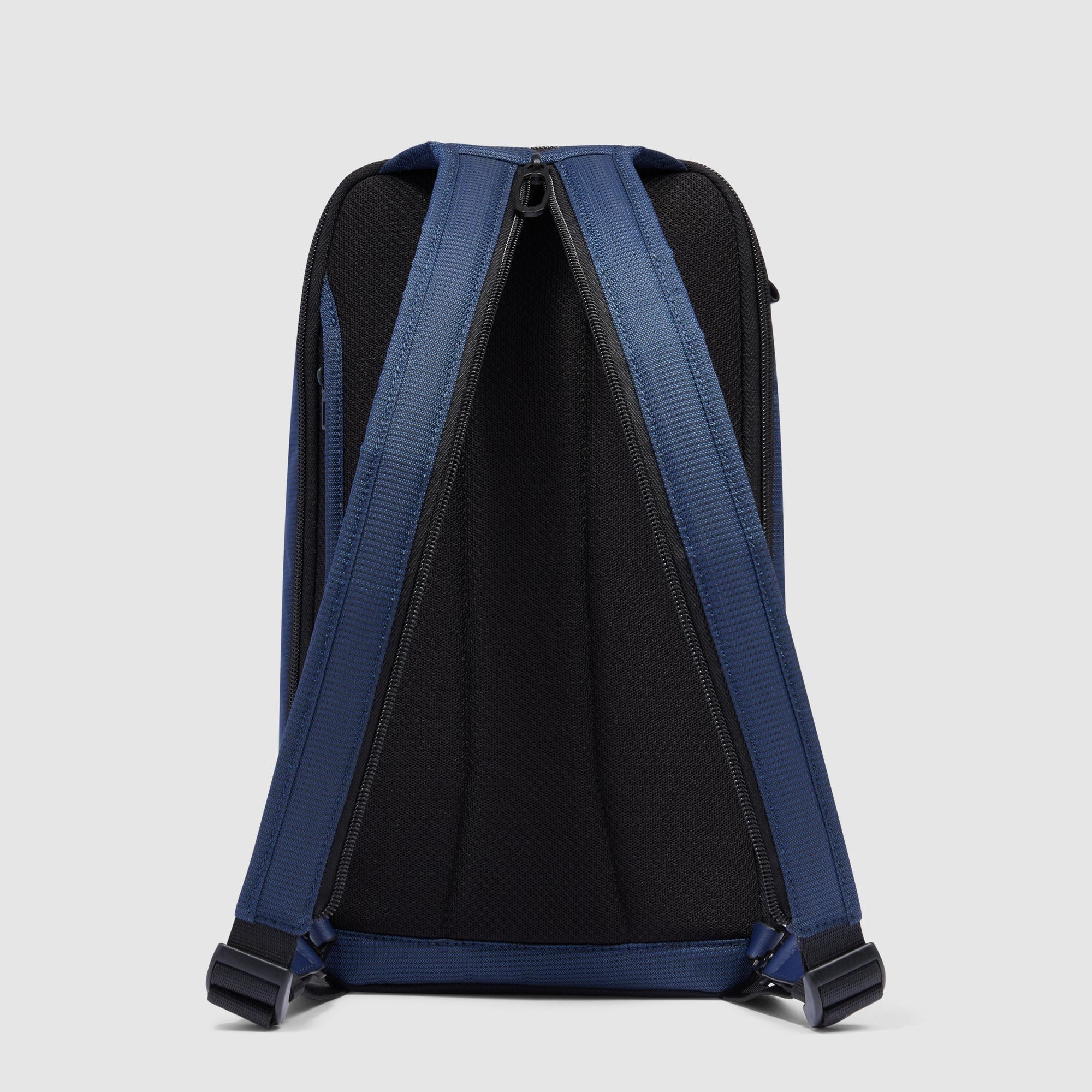 Sling bag im iPad®mini-Format