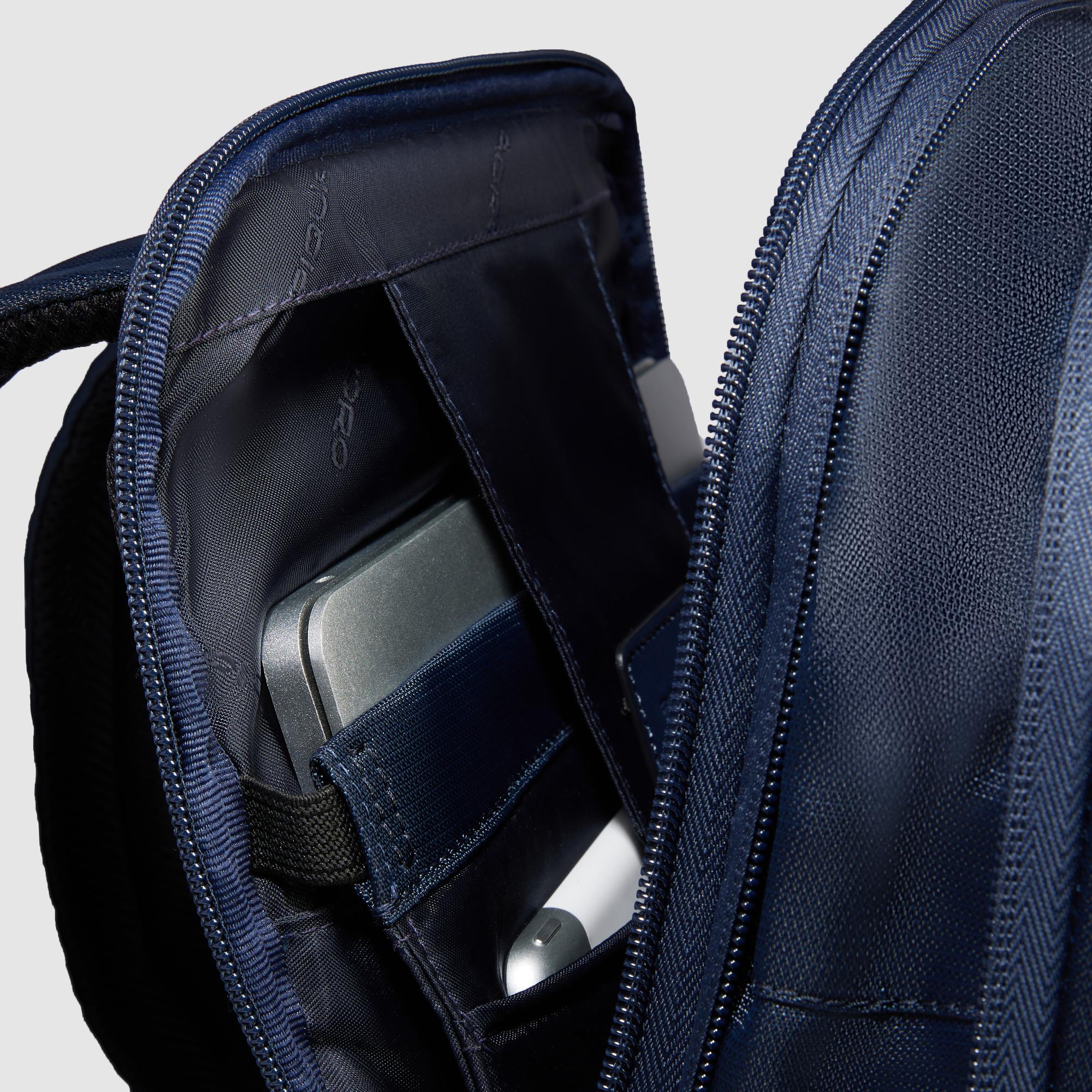 Expandable travel laptop backpack 15,6"