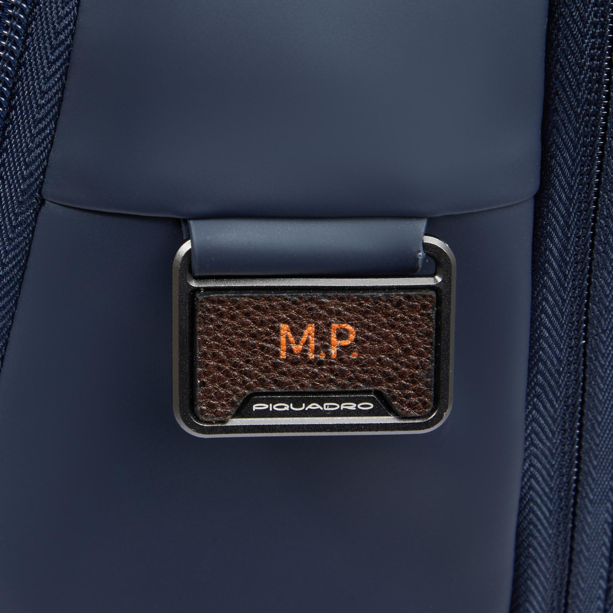 Water resistant travel laptop backpack 15,6"