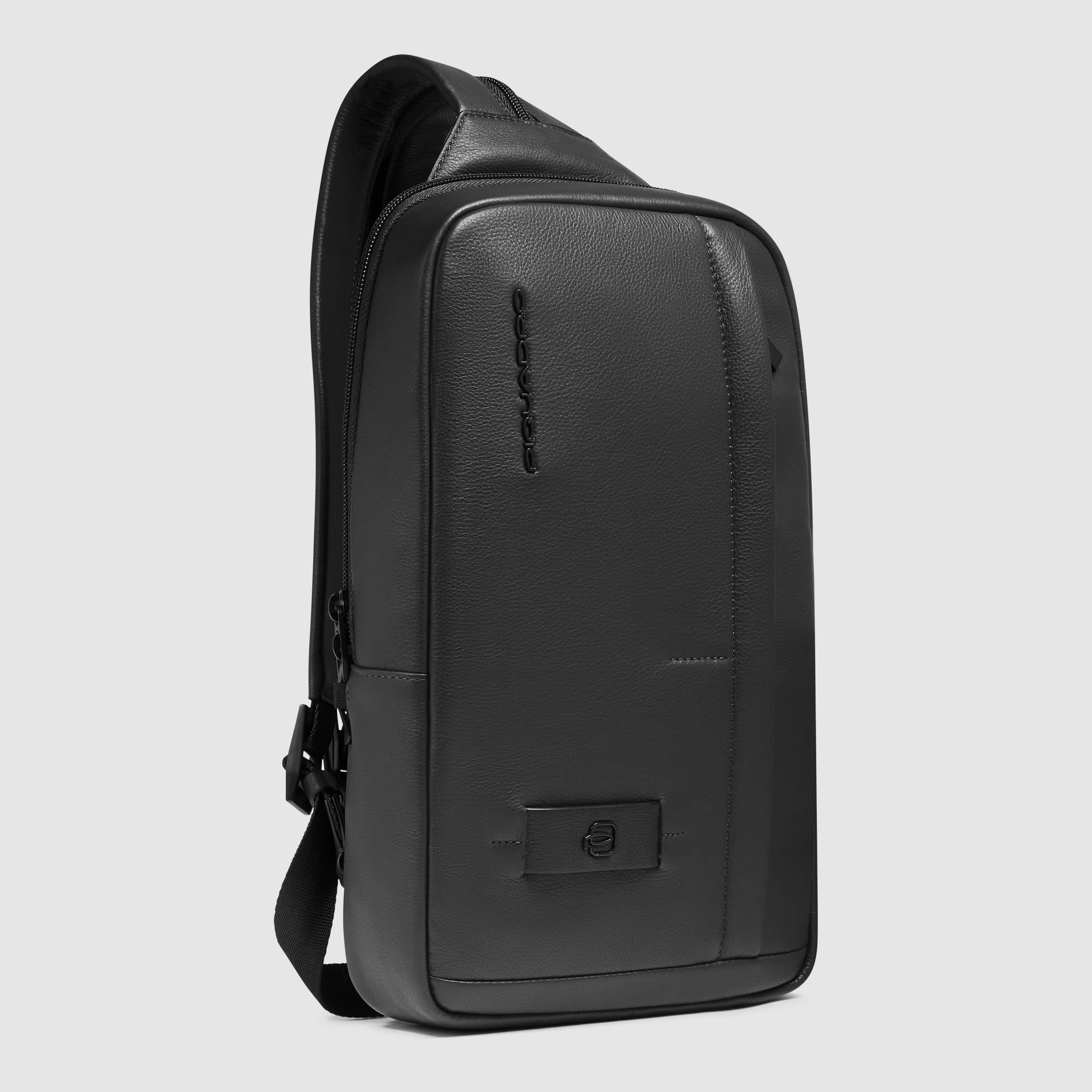 Sling bag im iPad®-Format - 2