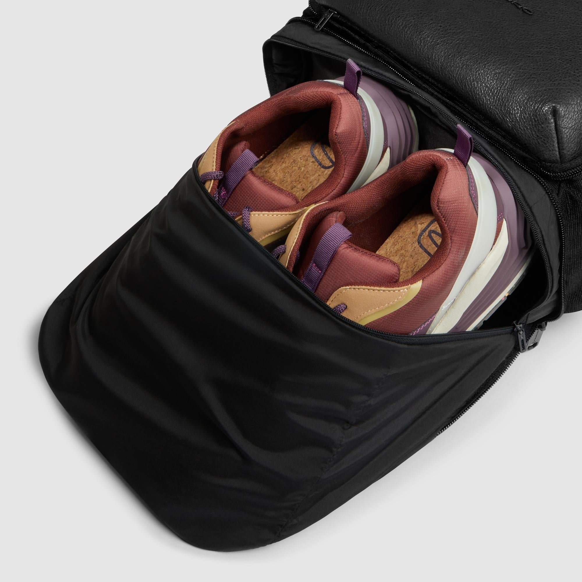 Travel laptop backpack 14" in recycled fabric