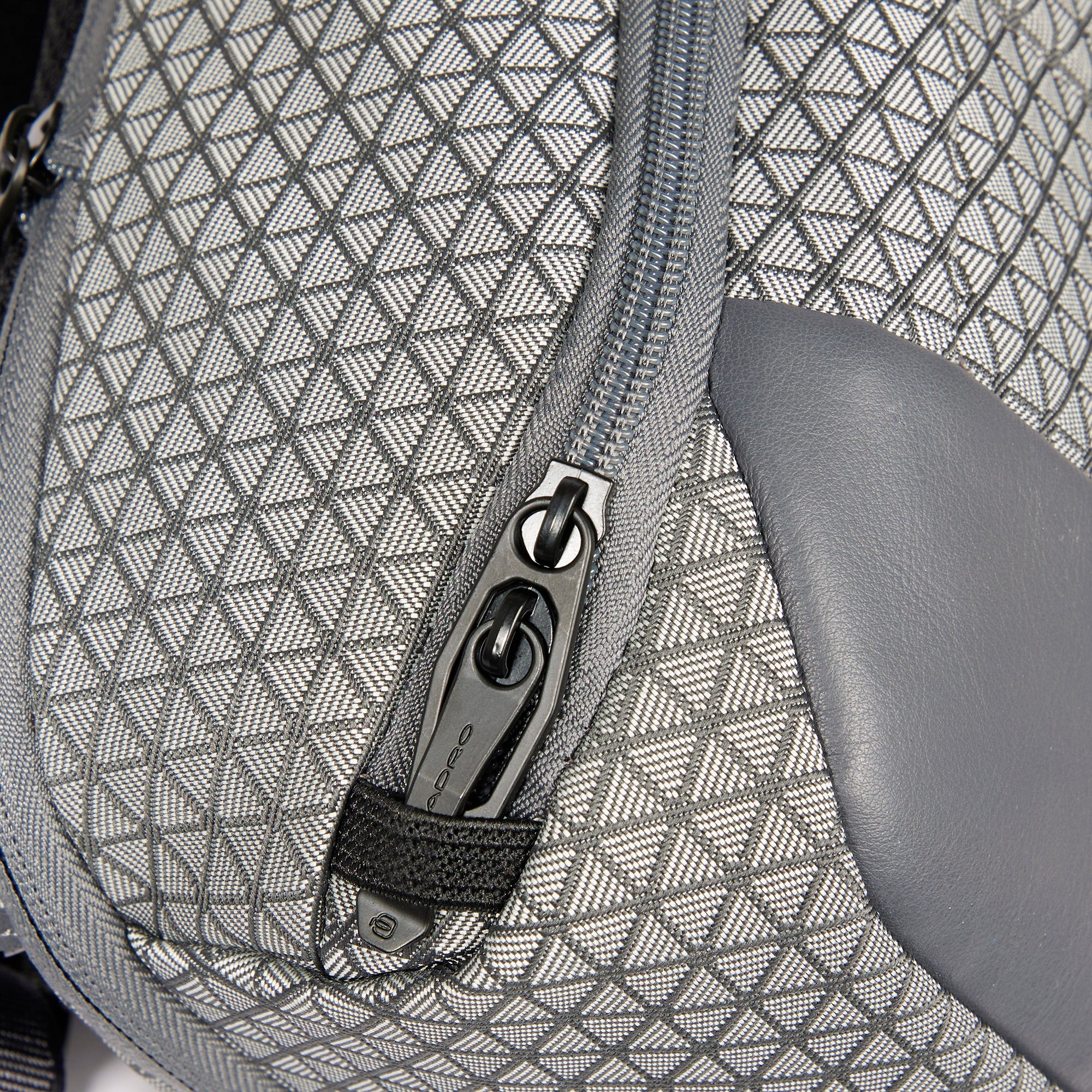 Modular, 2-in-1 travel laptop backpack 15,6" - 9