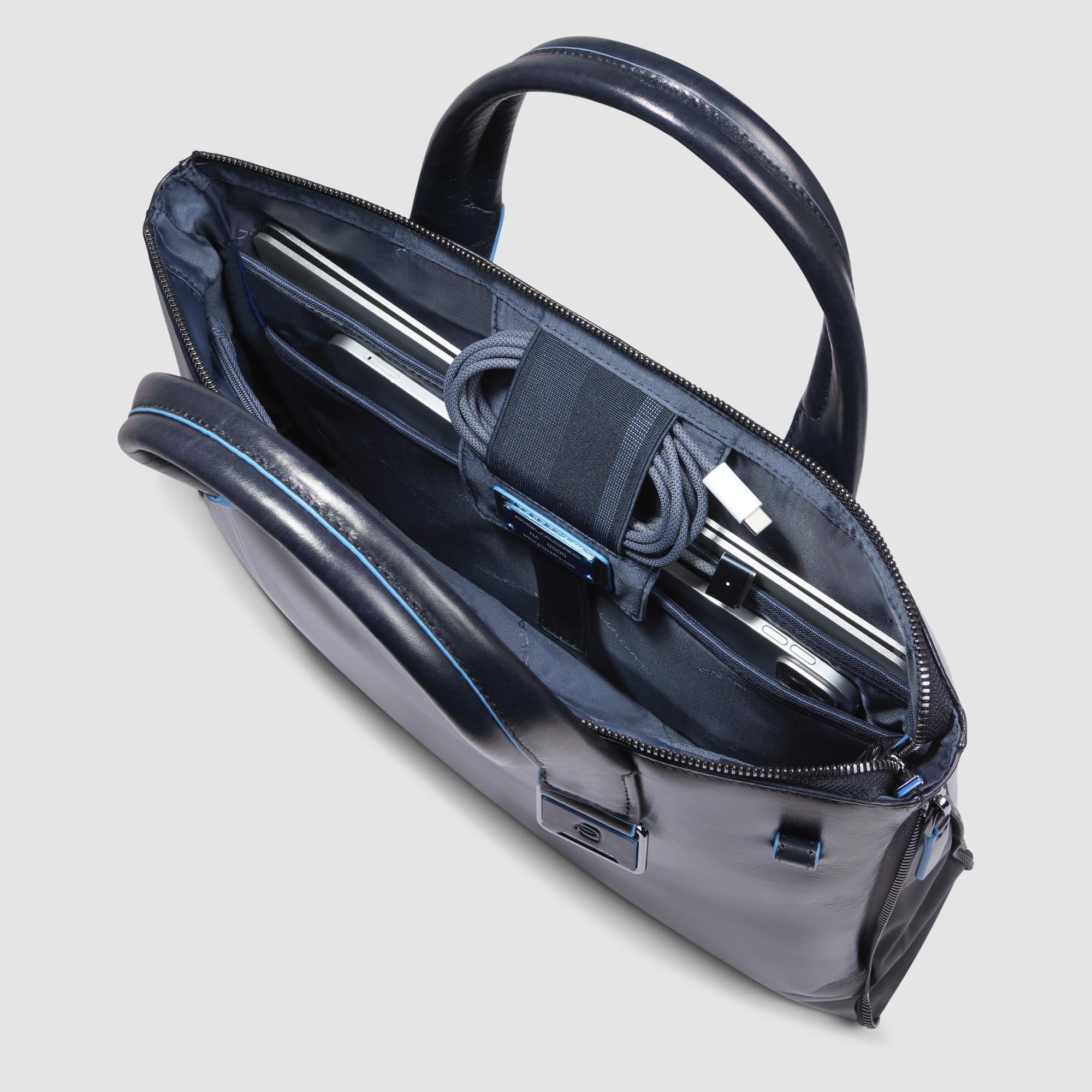 Personalizable, slim laptop bag 14”