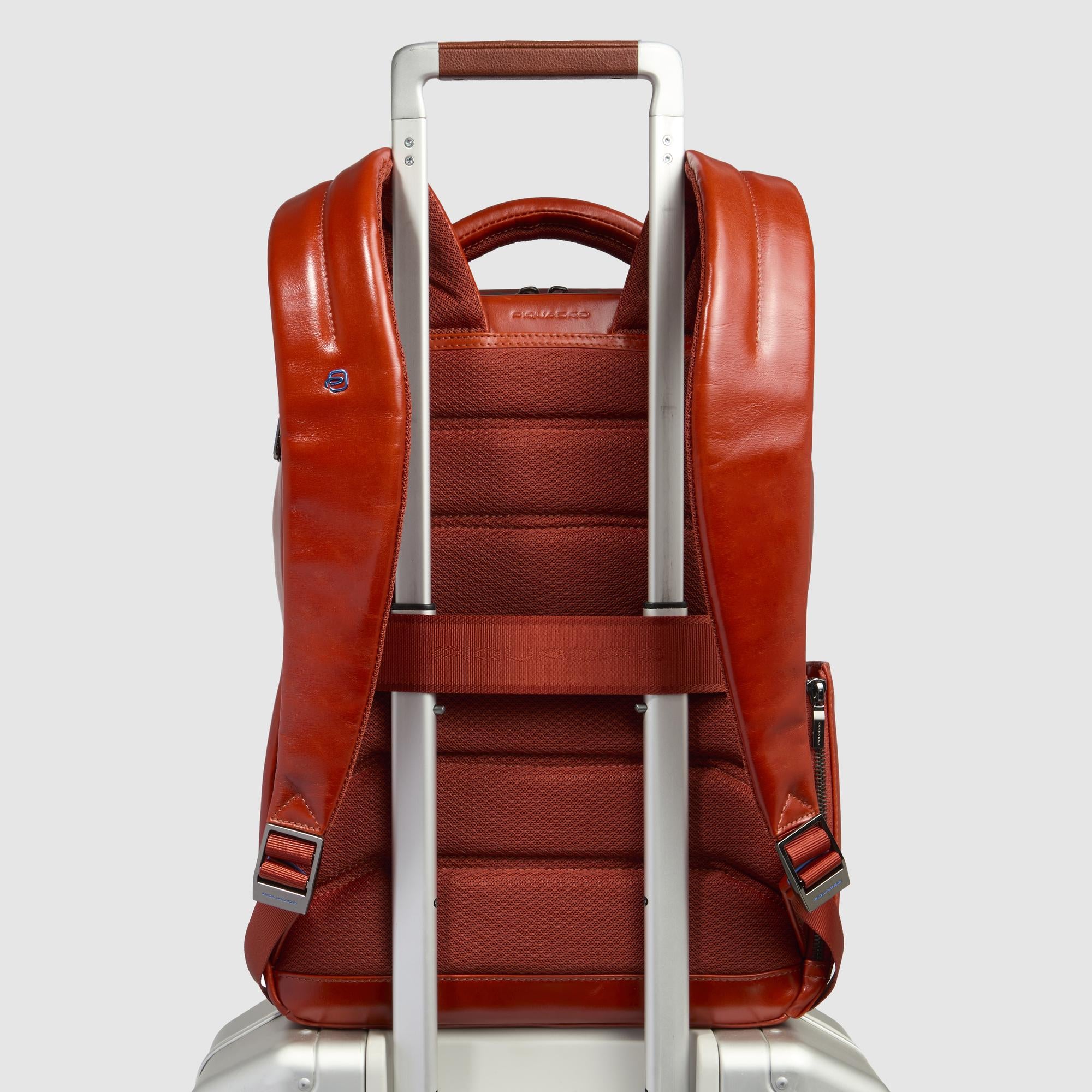 Fast-check Reiserucksack mit Laptop-Fach 14" 