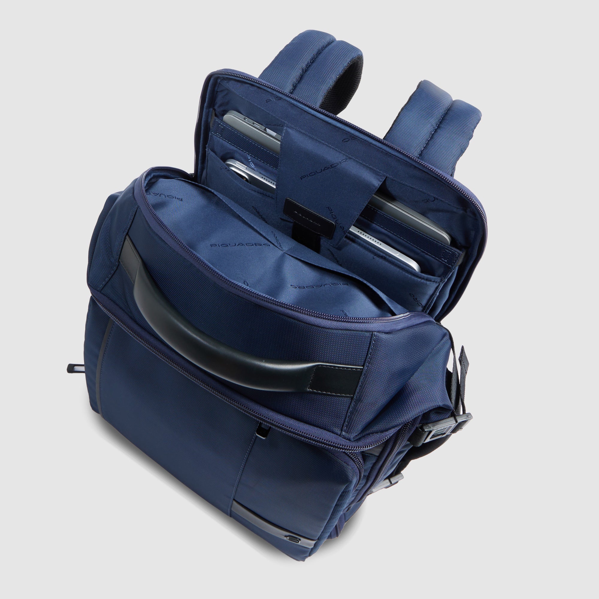 Travel laptop backpack 15,6" - 4