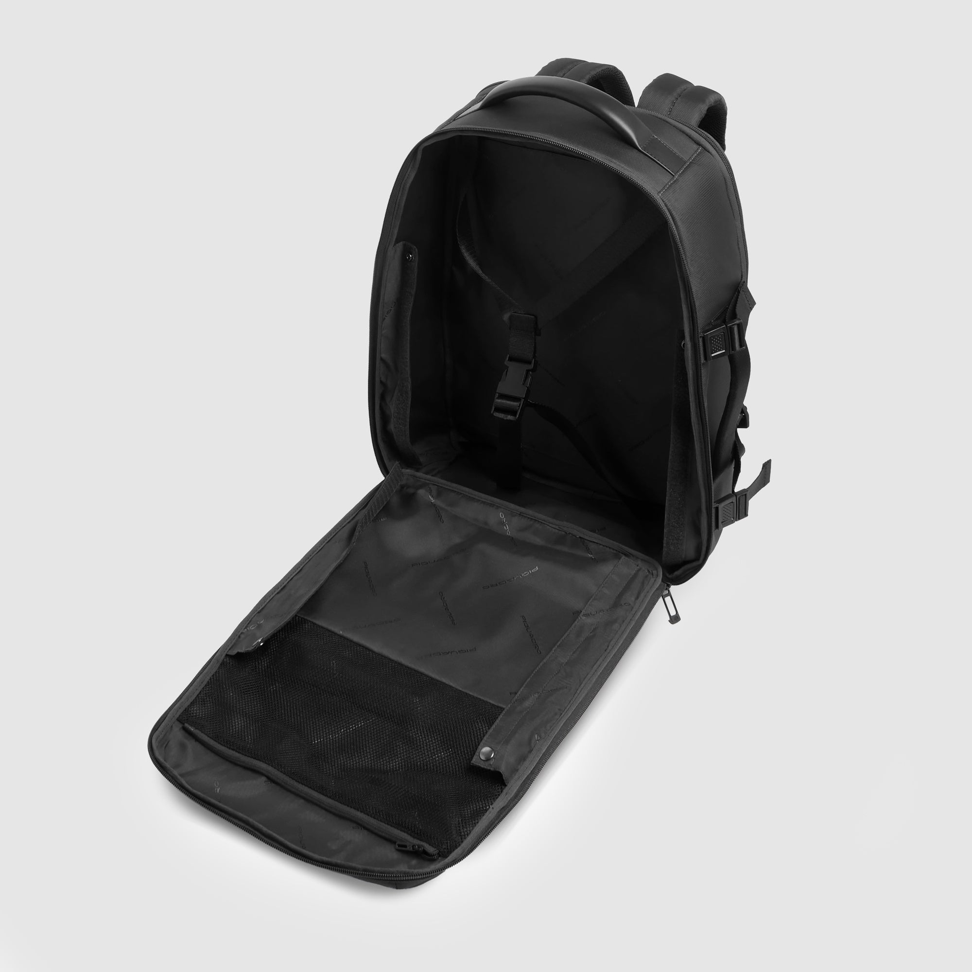 Travel laptop backpack 15,6" - 4