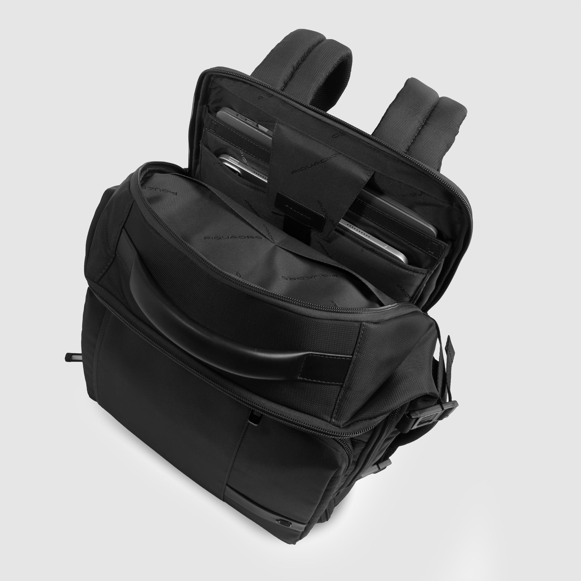 Travel laptop backpack 15,6" - 5