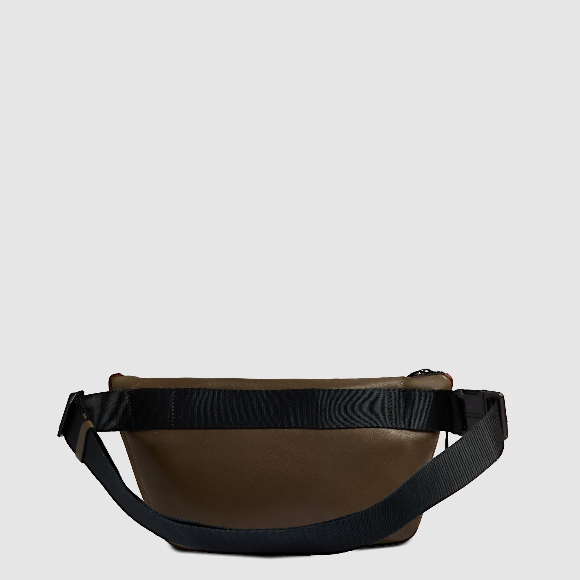 Expandable leather bum bag