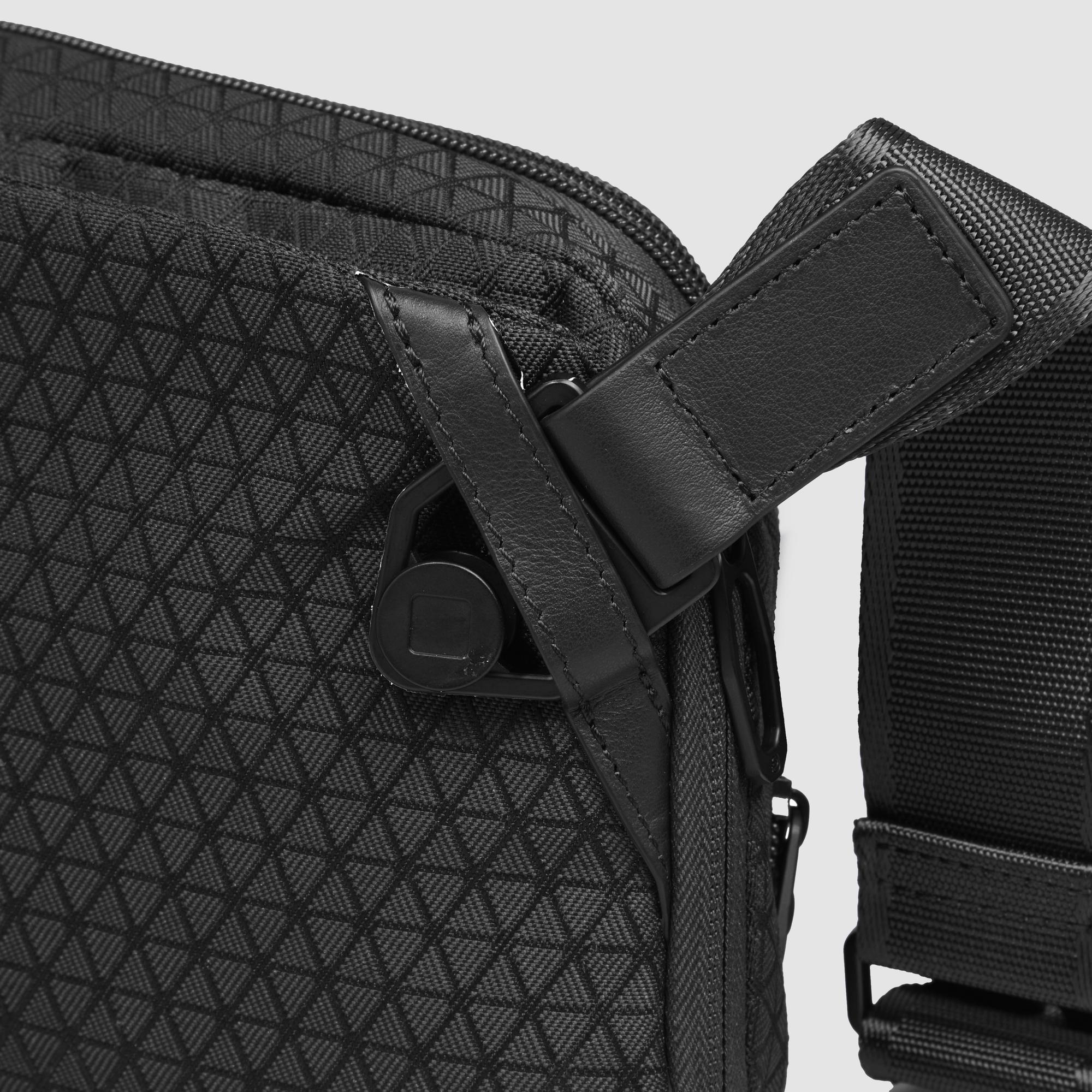 Expandable bum bag in recycled fabric - 6