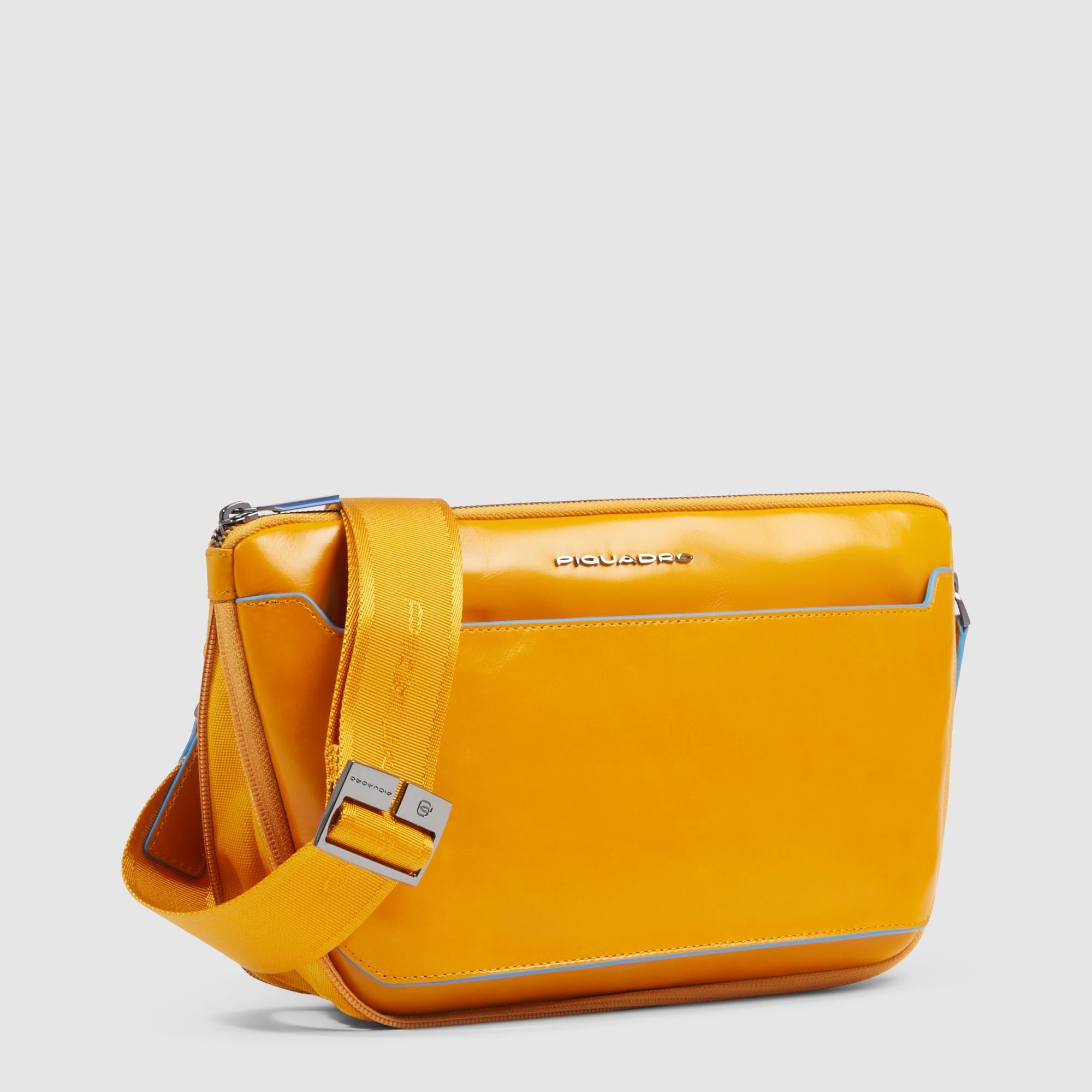 Expandable, flat waist bag