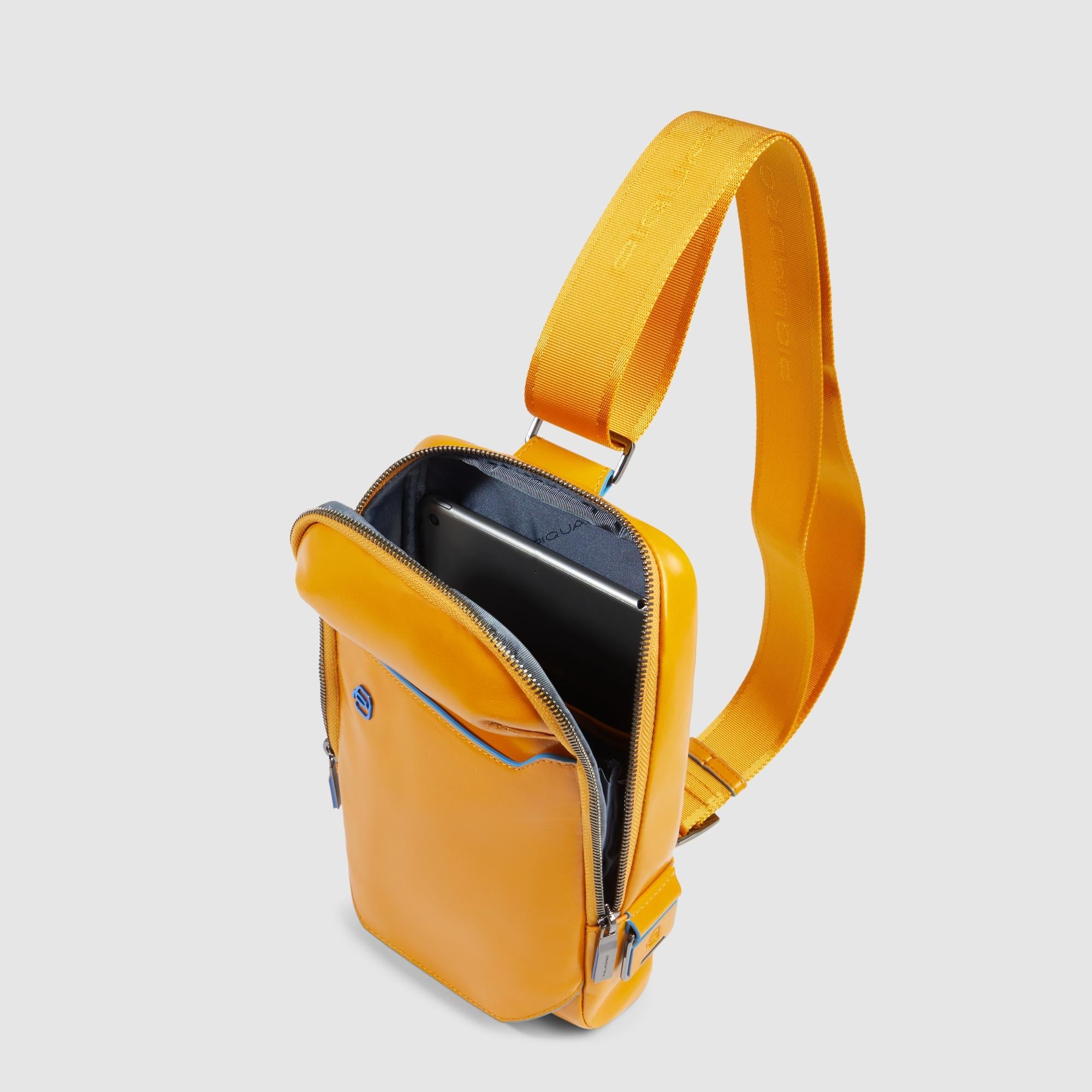 Mochila cruzada hombre personalizable