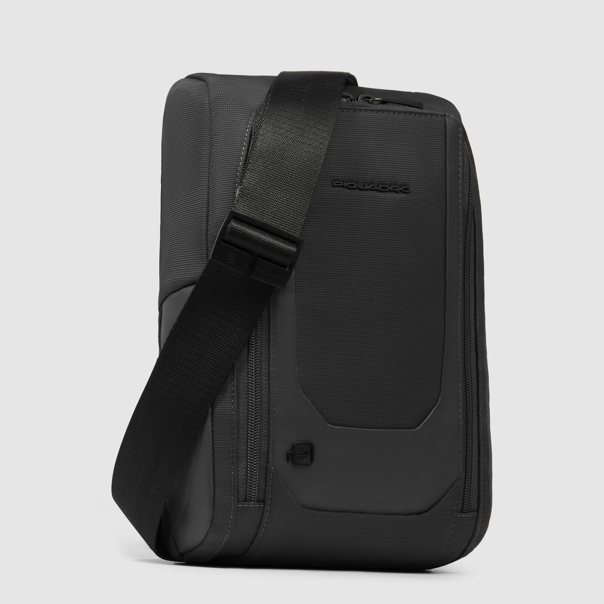 Sling bag in recycled fabric