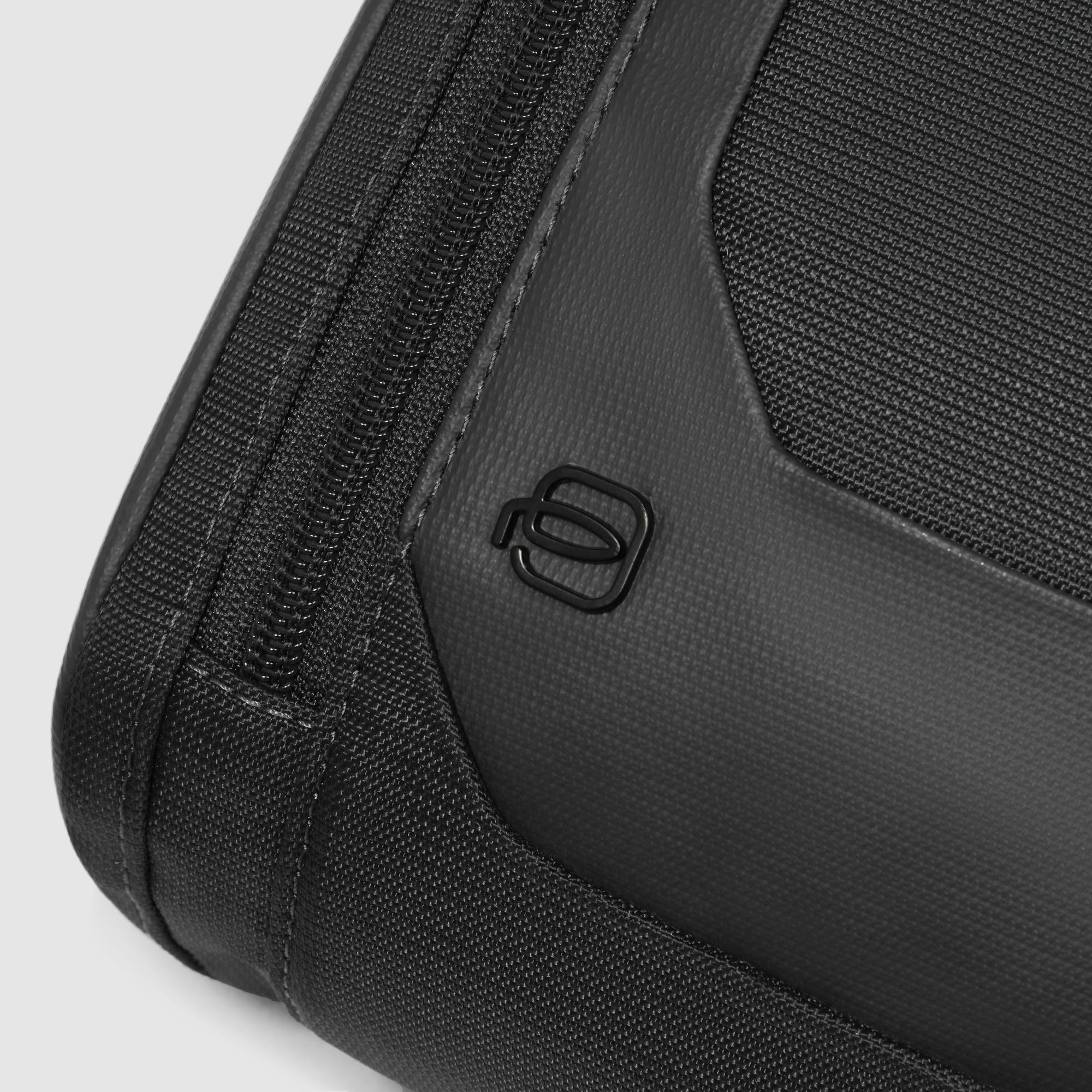 Sling bag in recycled fabric