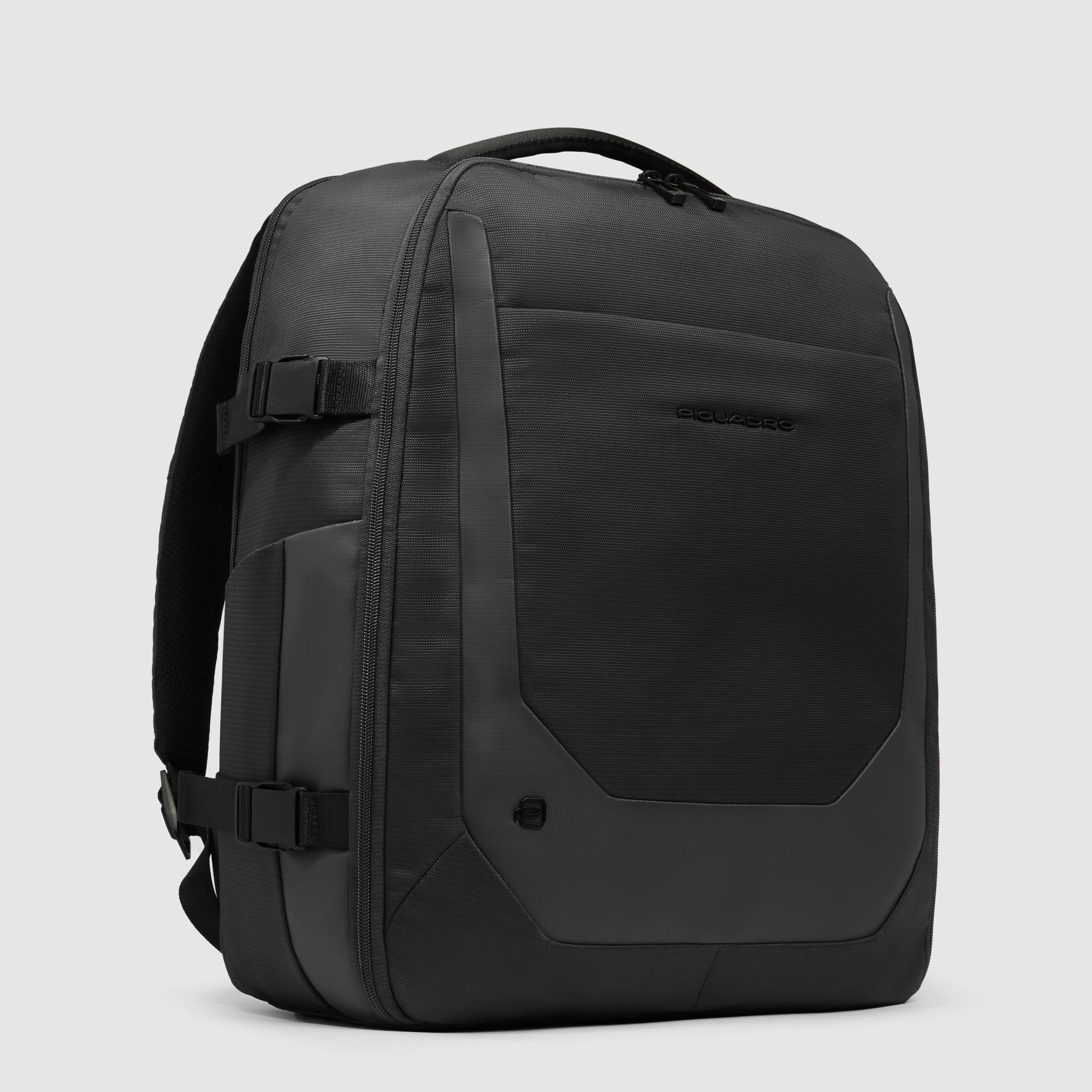 Travel laptop backpack 15,6" in recycled fabric