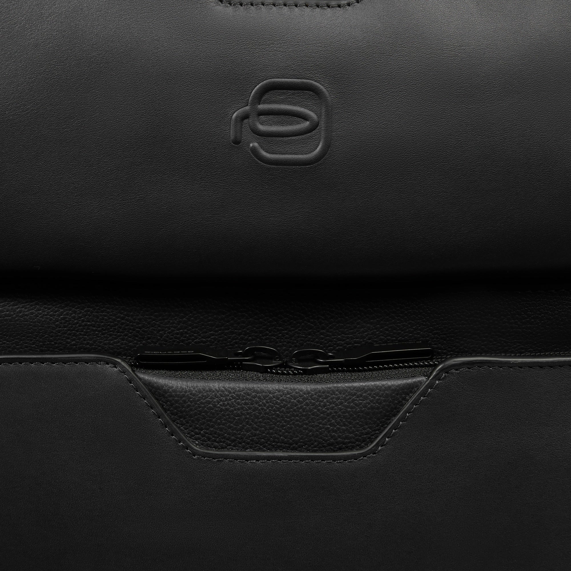 Travel laptop backpack 15,6"