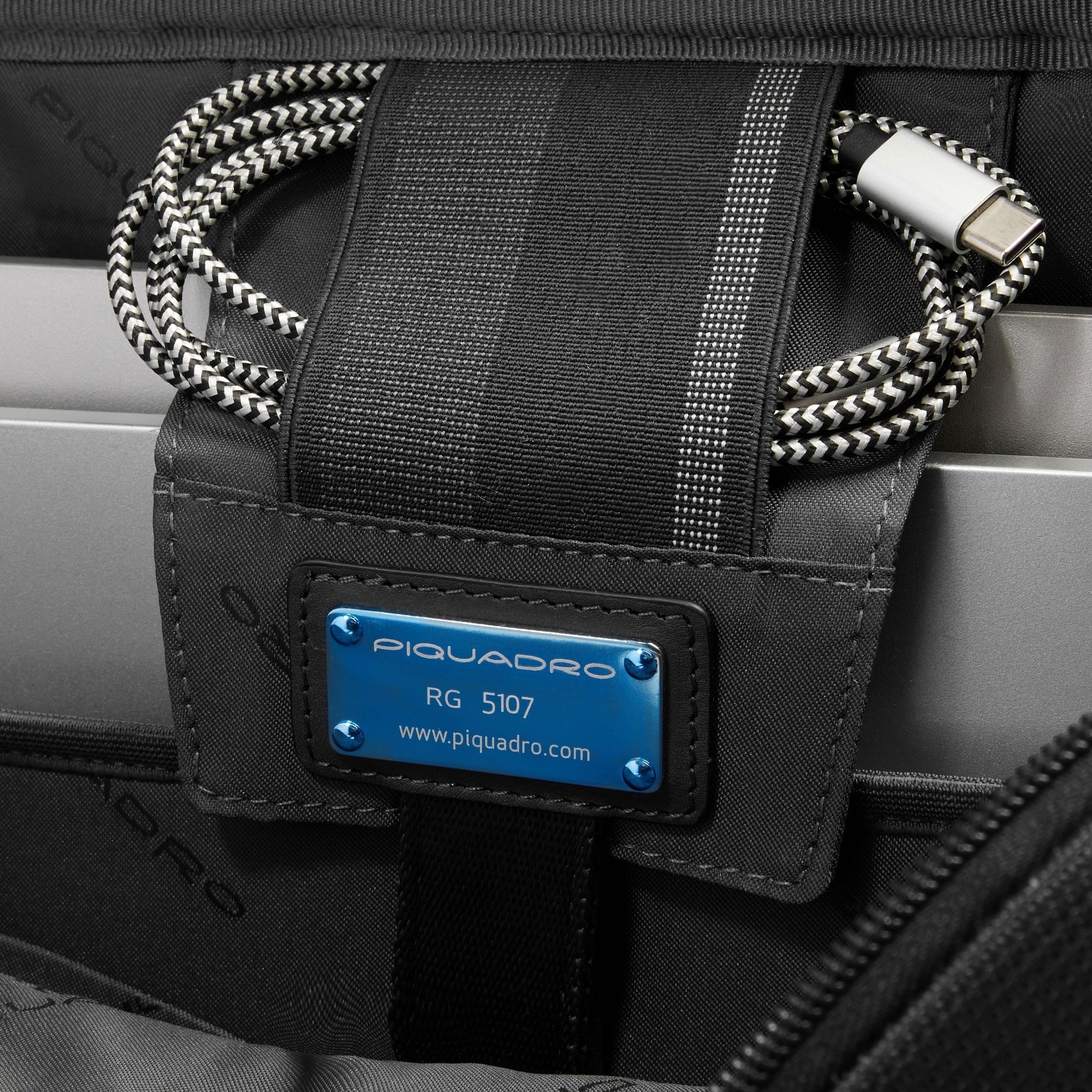 Laptop bag 15,6" in recycled textile - 7