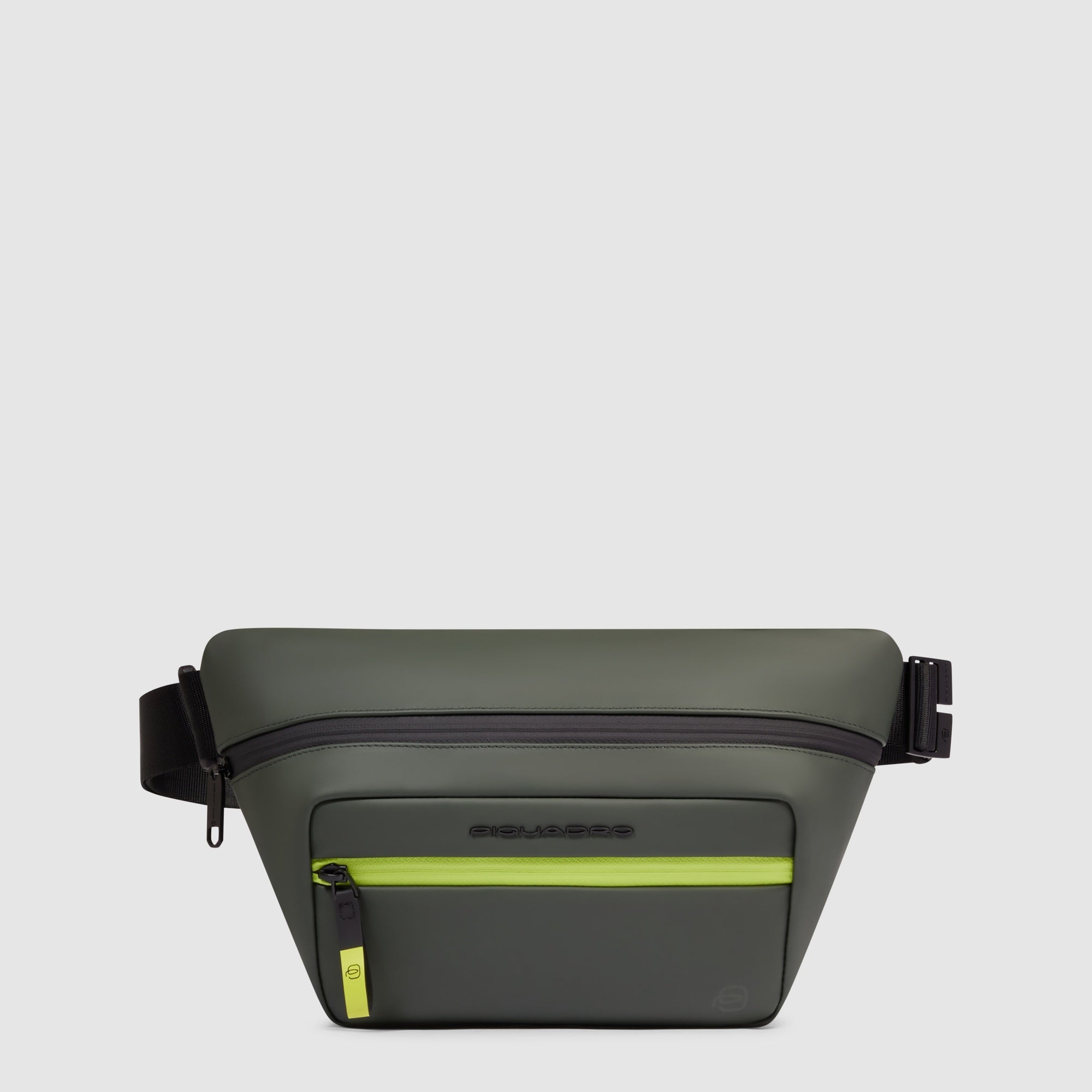 Water resistant waist bag