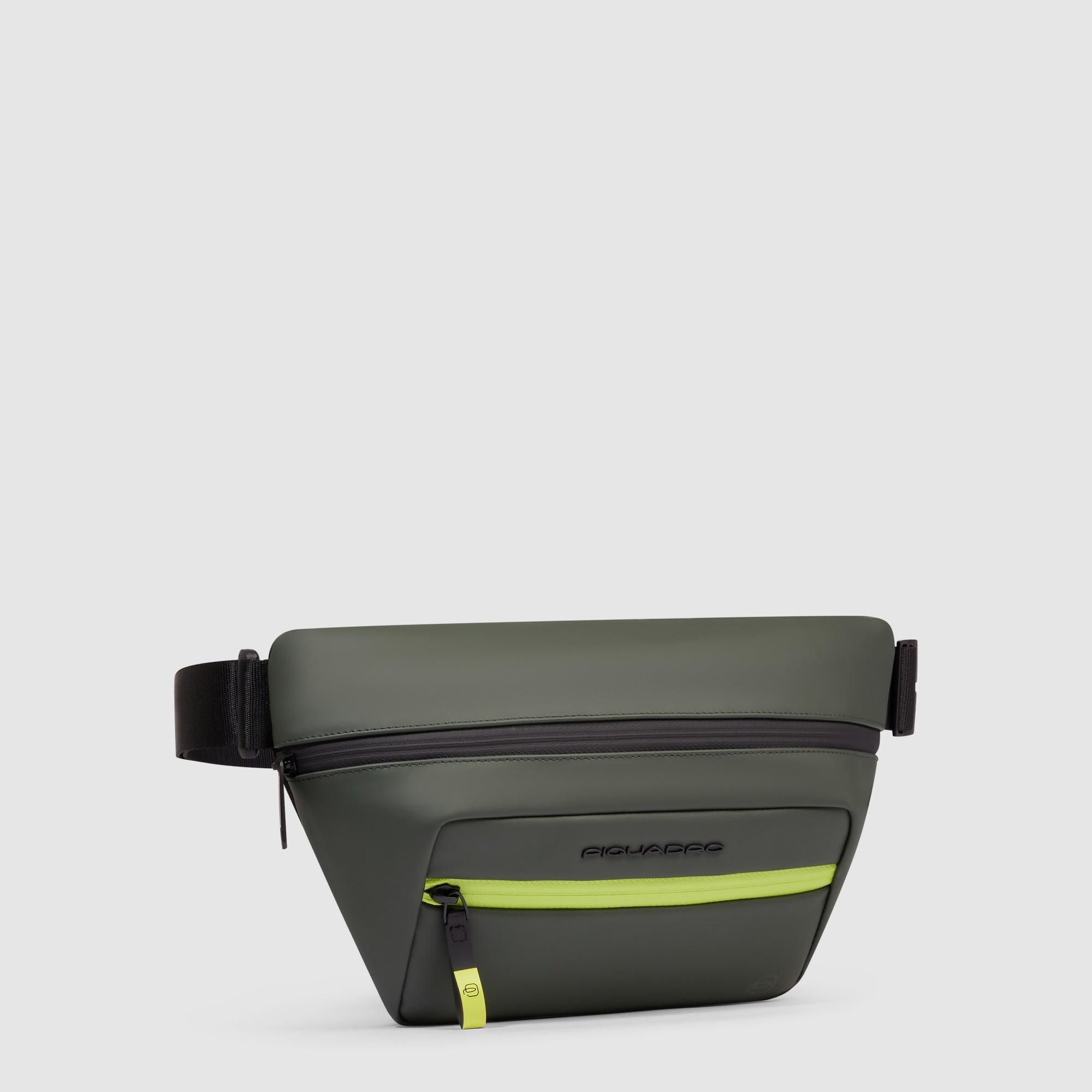 Water resistant waist bag