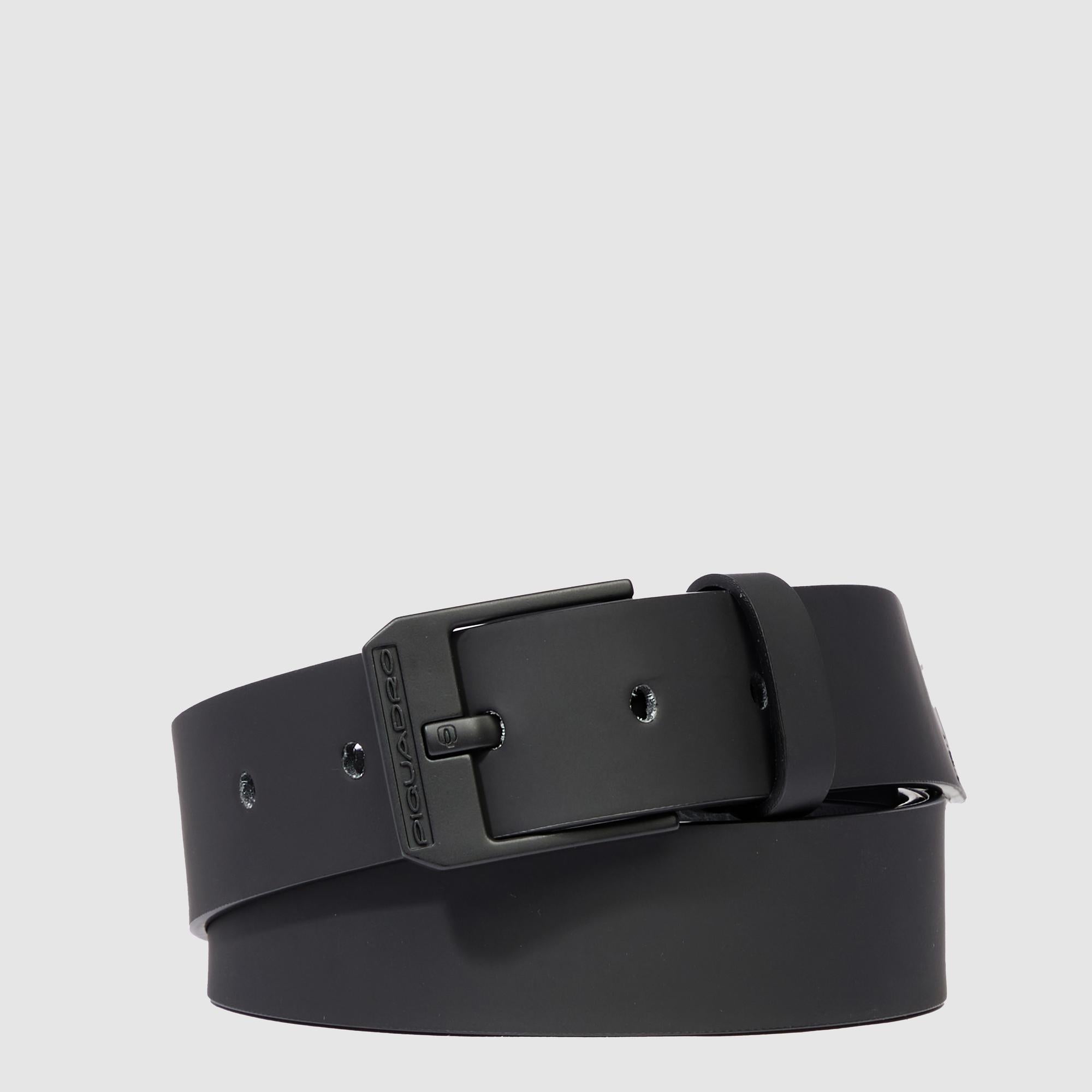 Men’s belt with prong buckle