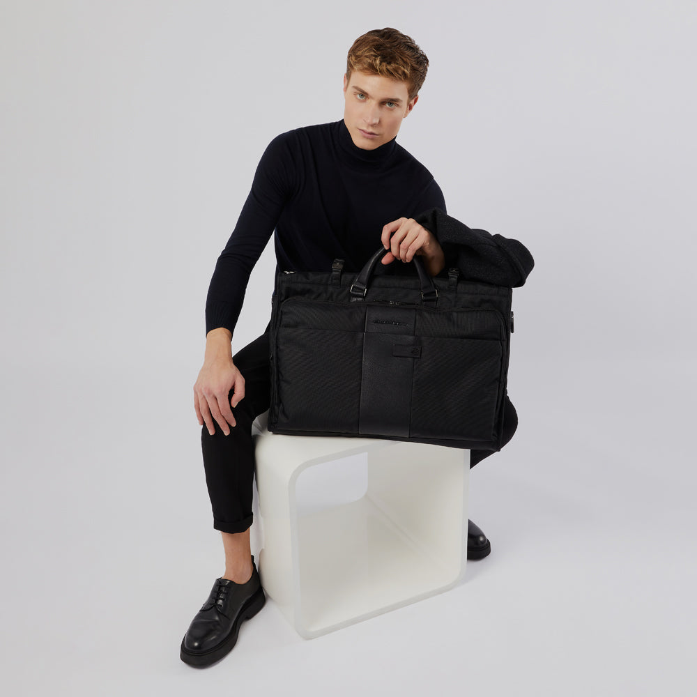 Folding garment bag in recycled textile - 3