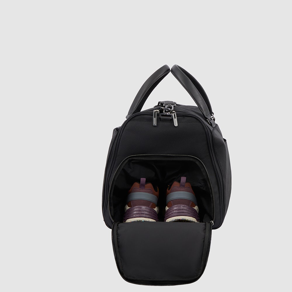 Hanging garment duffel bag in recycled textile - 5