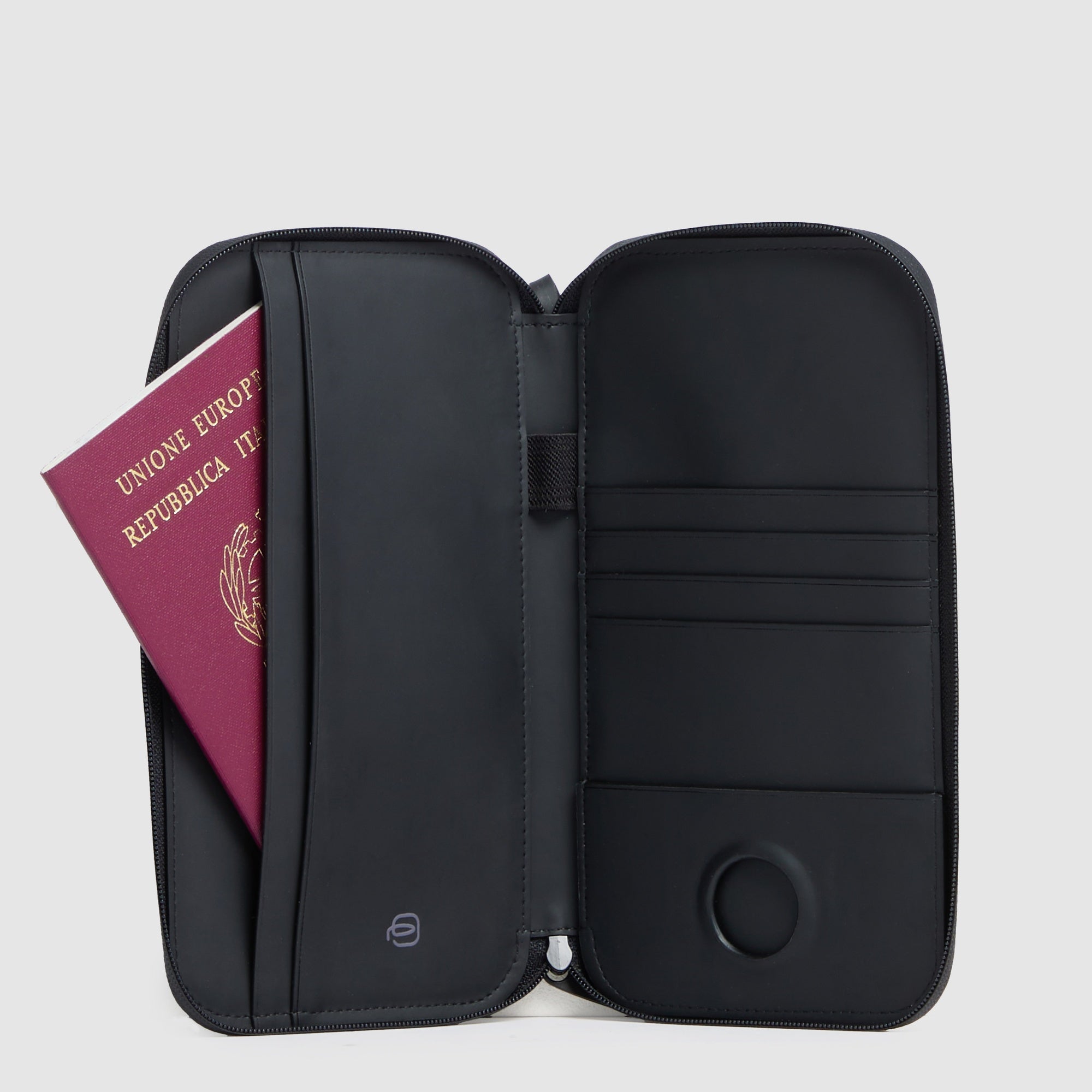 Zip-around passport holder "Piquadro x Ducati" - 3