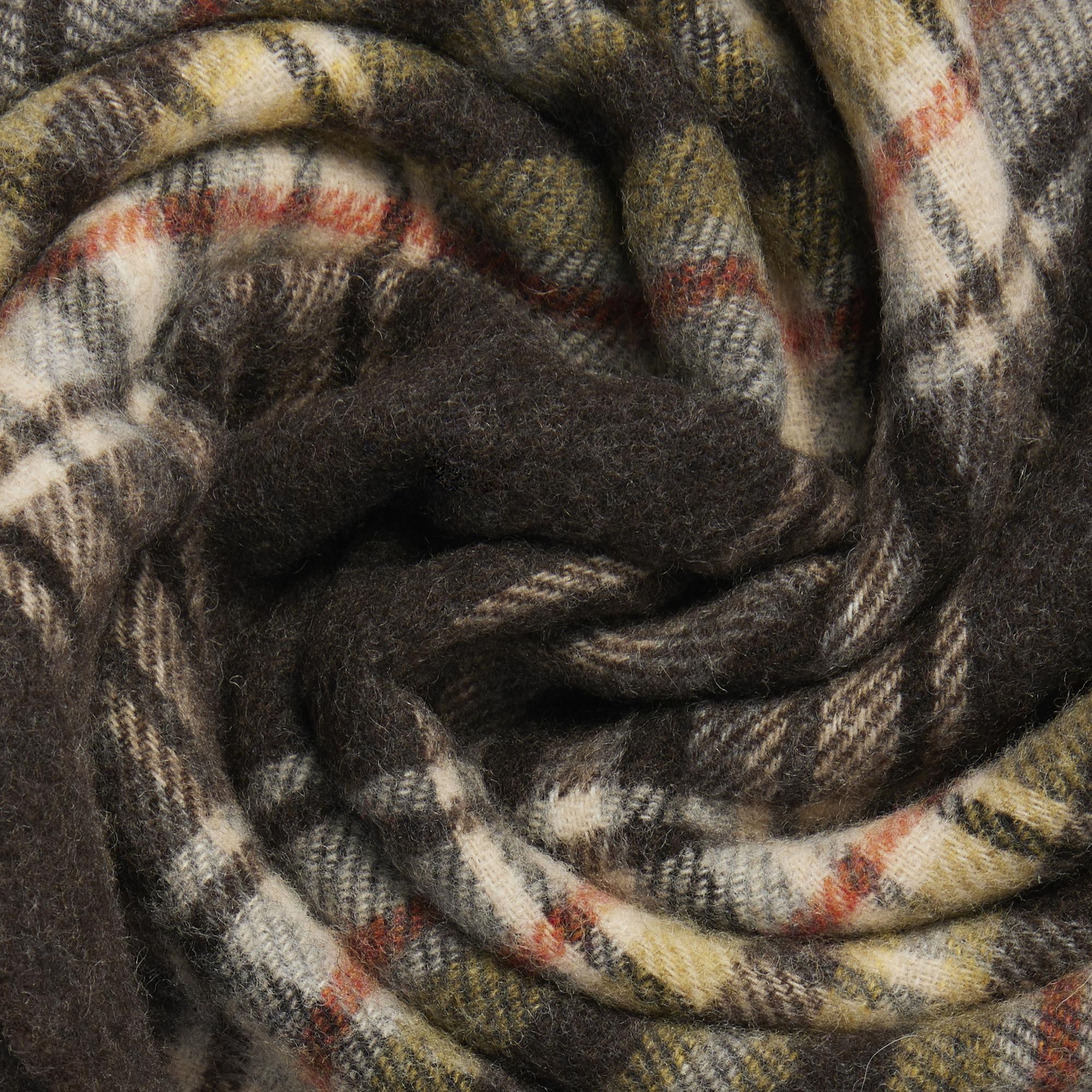 Men's scarf with madras check pattern
