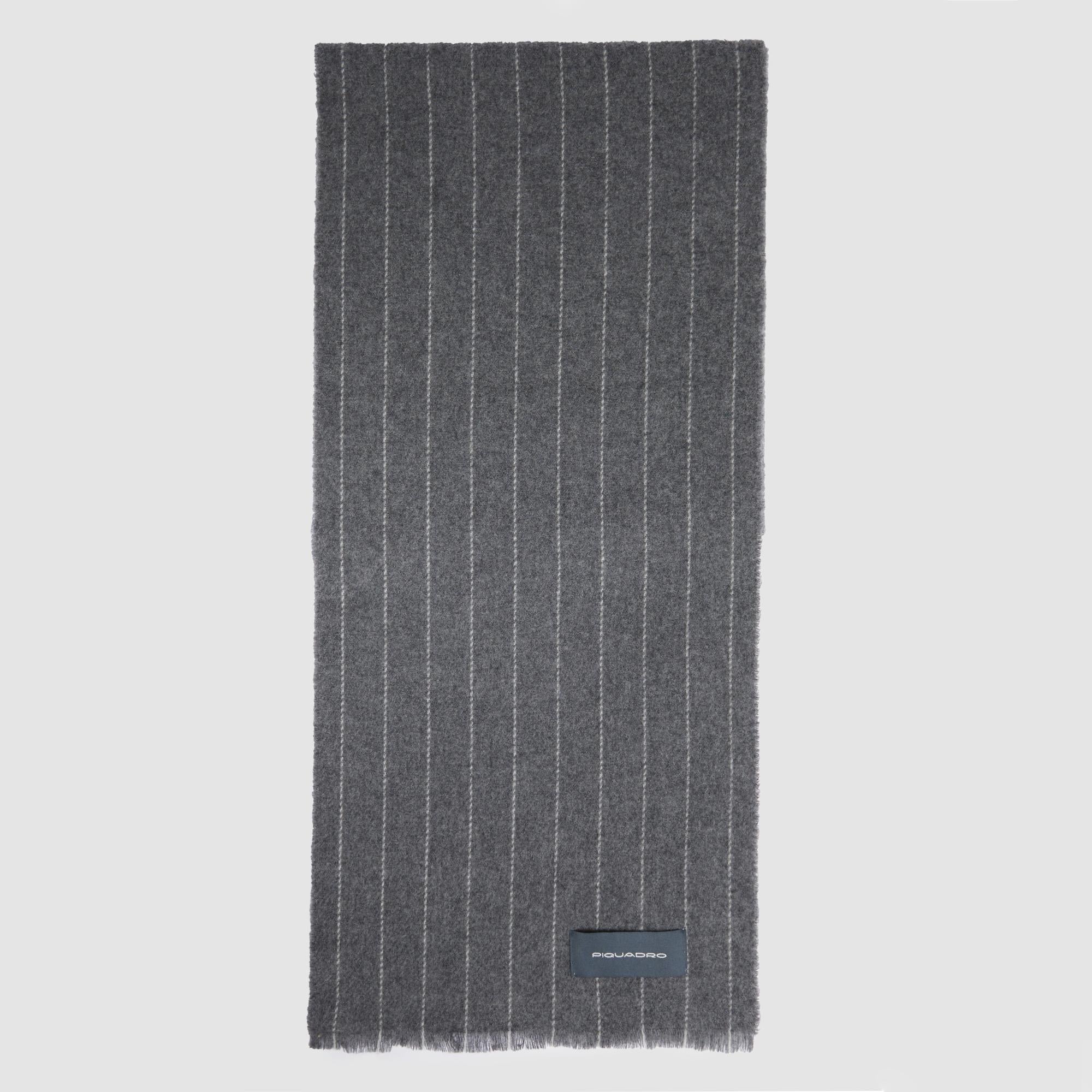 Herrenschal aus reiner Wolle